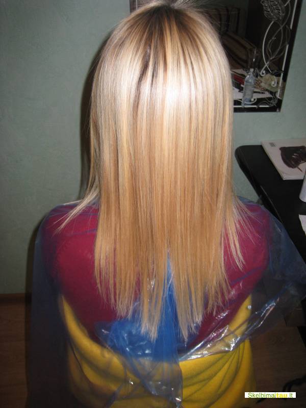 Braziliskas plauku tiesinimas - atstatymas keratinu