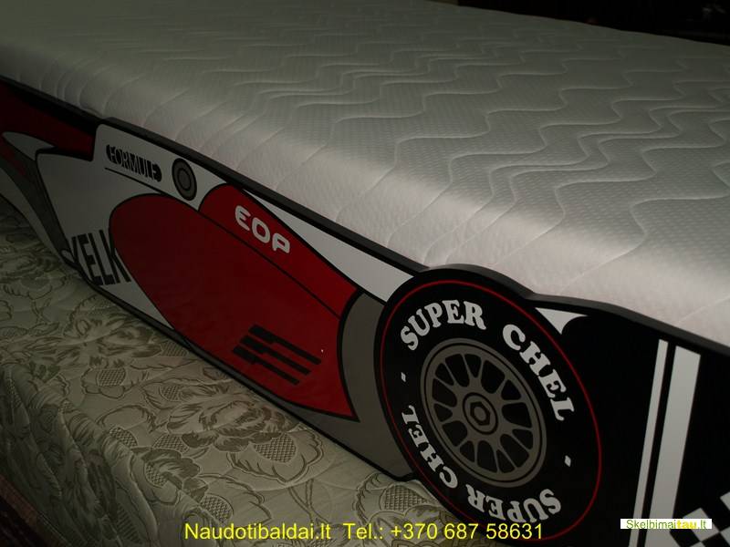 Lova &ampquotformulė&quot naujos