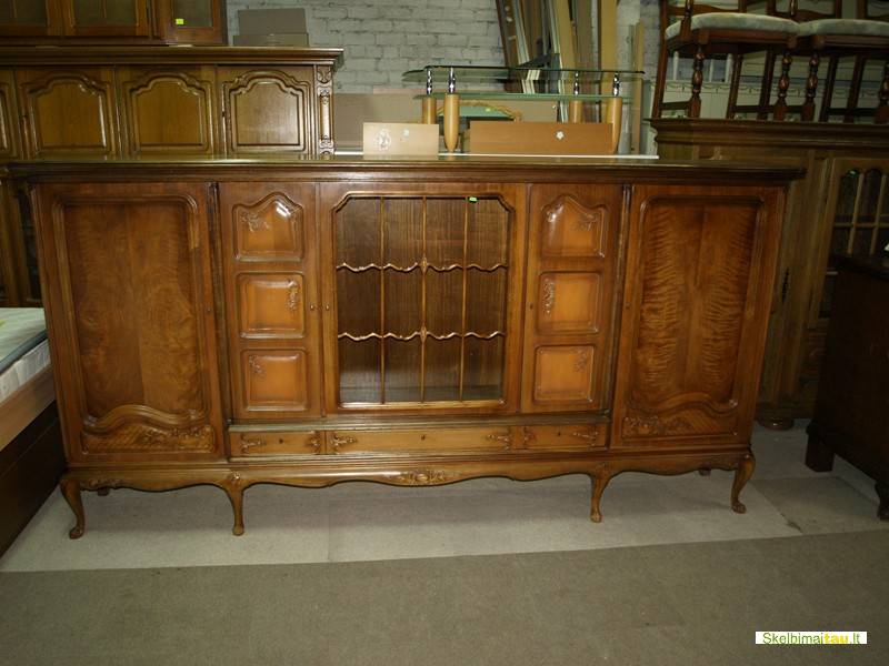 Ąžuolinė komoda