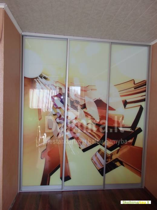 Spintos, drabužinės, slankiojančios sistemos