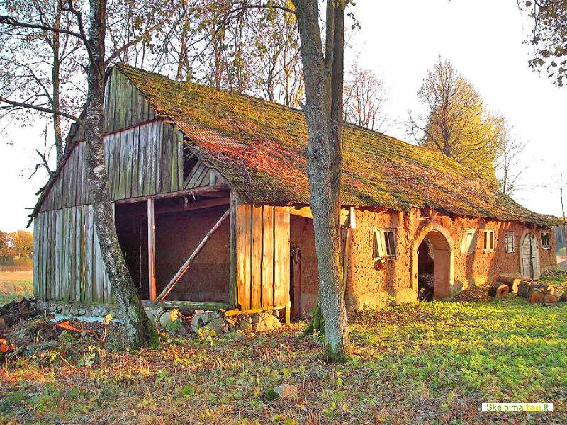 Unikali sodyba anykščių r. 37500 lt.