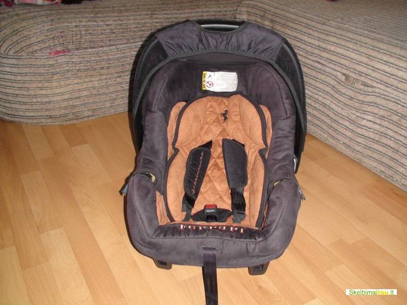 Automobilinė kėdutė ferrari