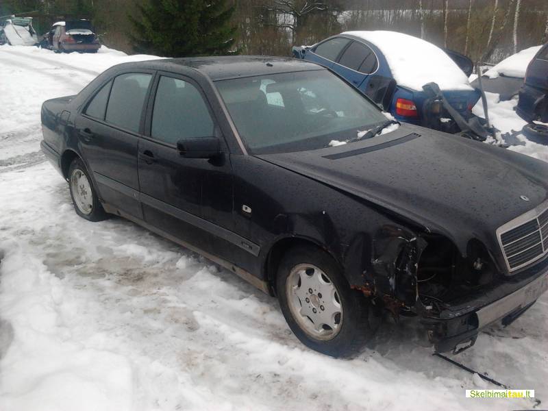 Dalimis - mercedes benz e200 1998 2.2l dyzelinas mechanine s