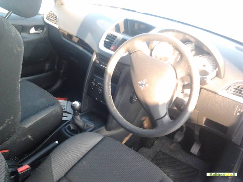 Dalimis - peugeot 207 2009 1.4l benzinas mechanine hacbekas