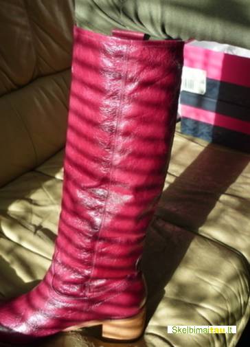 Moteriški batai buffalo