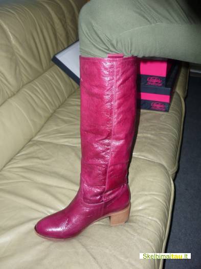 Moteriški batai buffalo