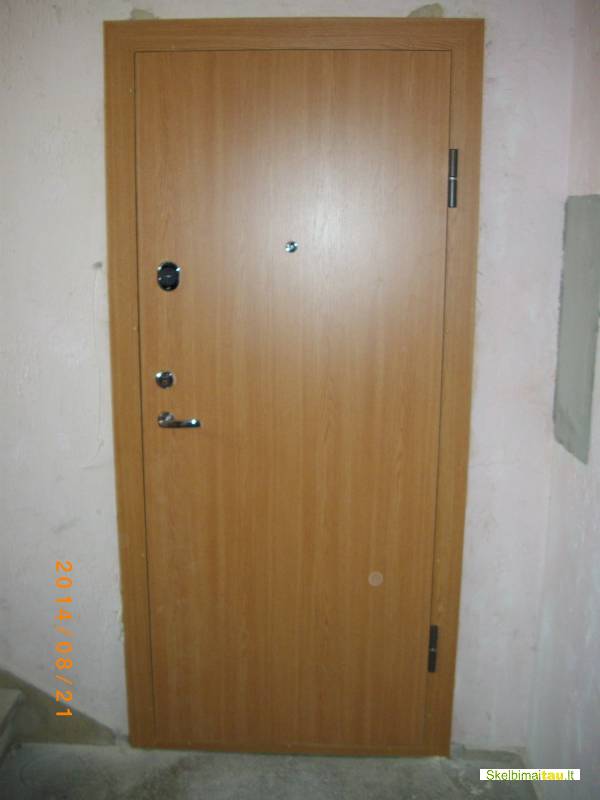 Sarvuotos, metalines durys, garazo vartai