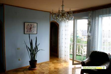 Namas siauliuose ,medelyne be tarpininku /tinka 2 seimom/