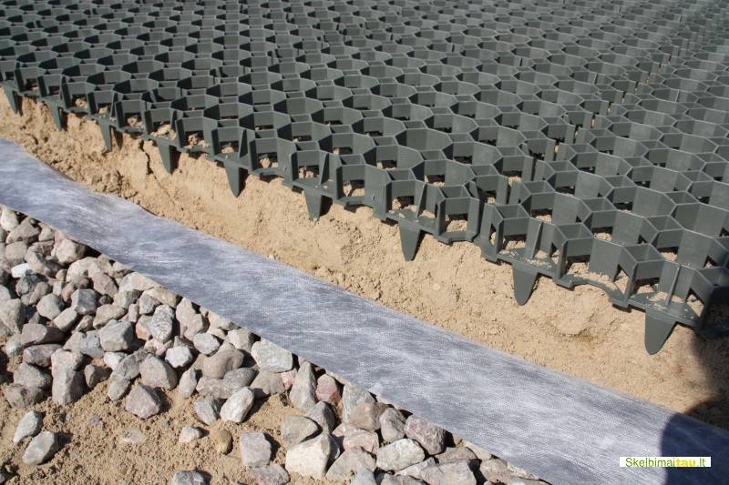 Žolės - vejos korys išpardavimas